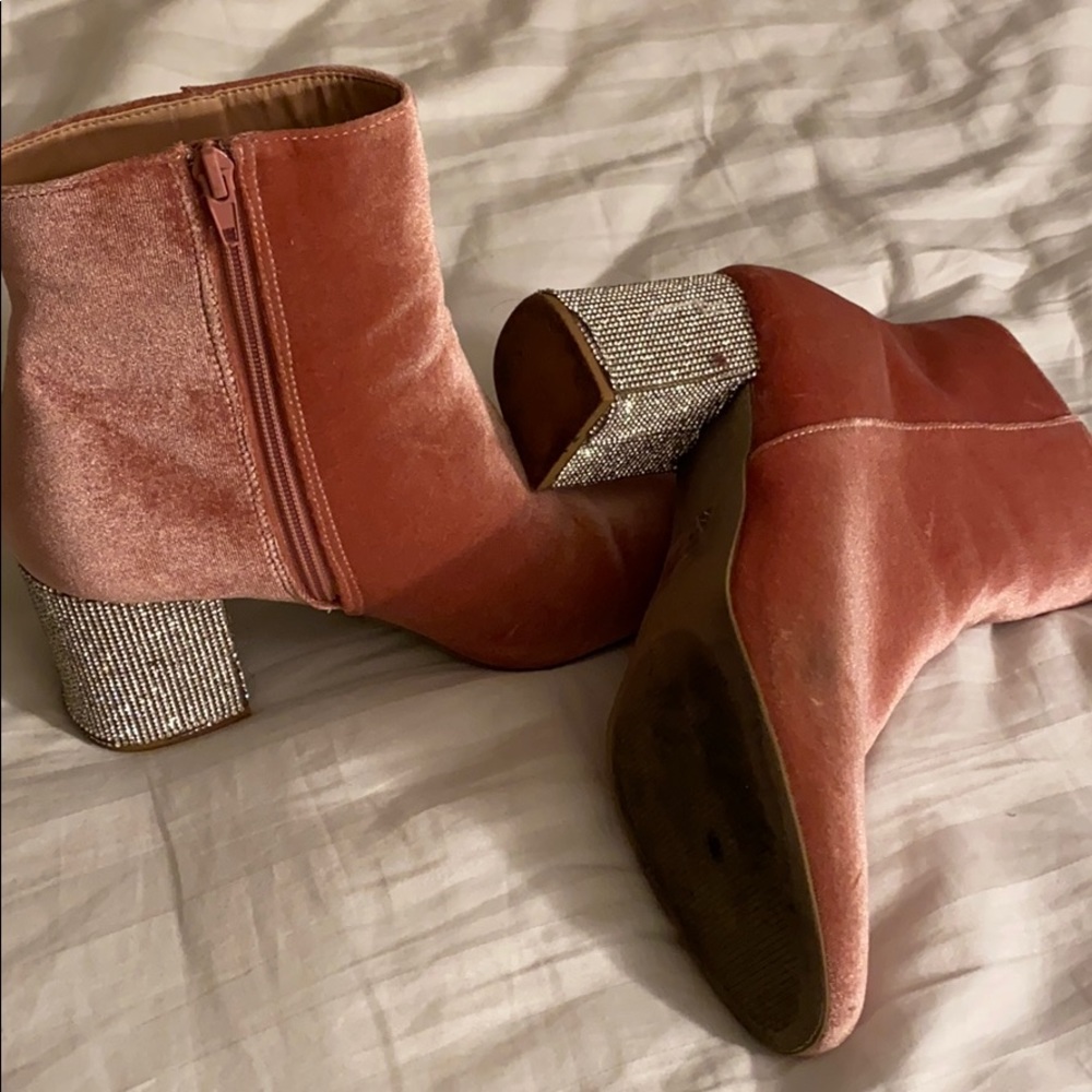 Diamond stud booties